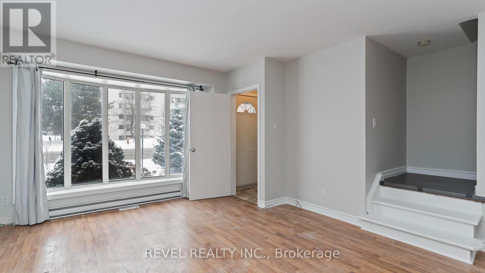 1137 Oxford Street W, London North, Ontario  N6H 1V6 - Photo 3 - X13873304