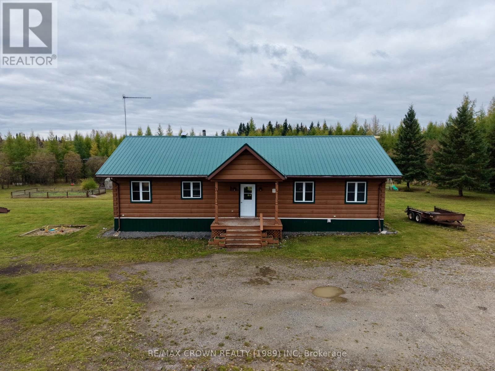 1000 VALLEE ROAD Cochrane Remote Area (Hallebourg) Ontario Canada P0L1L0 3