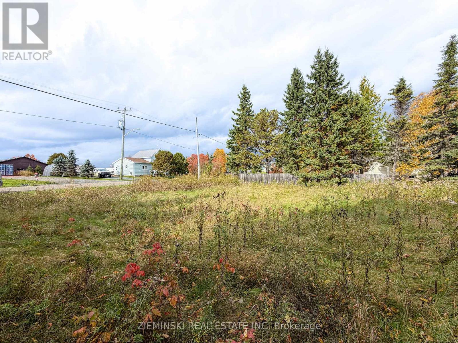 PCL 11680 SEC SRO LT 42 Iroquois Falls Ontario Canada P0N1E0 2