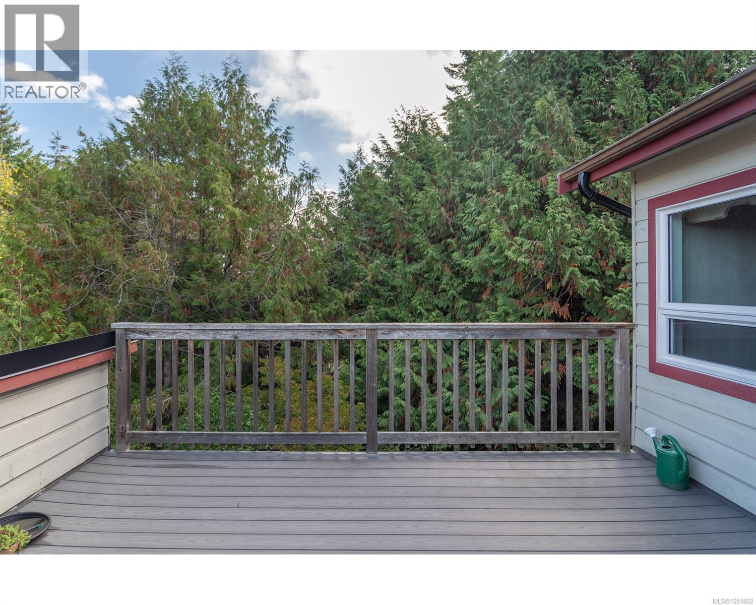 142 SUNNINGDALE Rd W