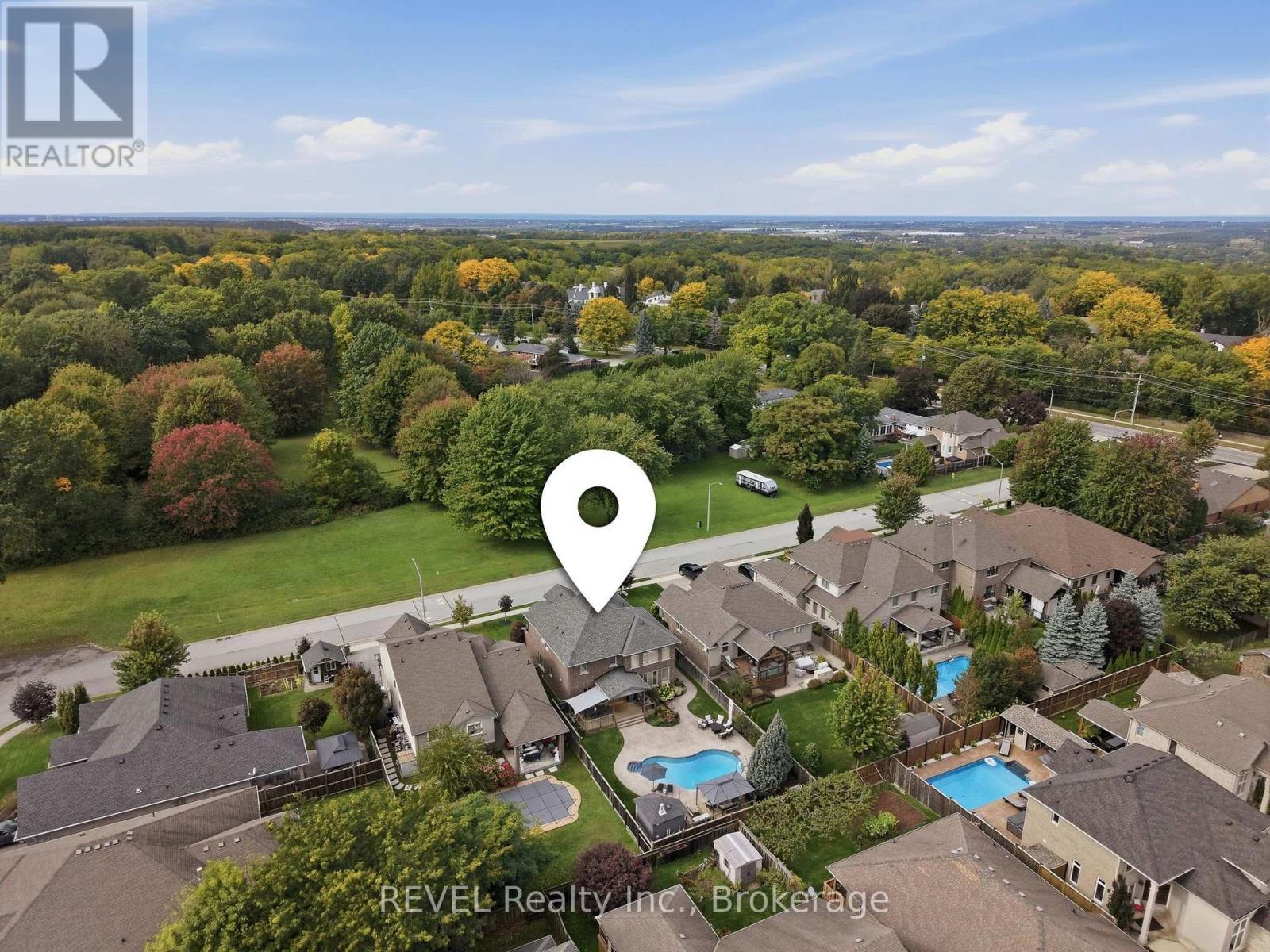 2504 Marinelli Drive, Niagara Falls (Stamford), Ontario L2J 0A1 - Photo 3 - X13873158