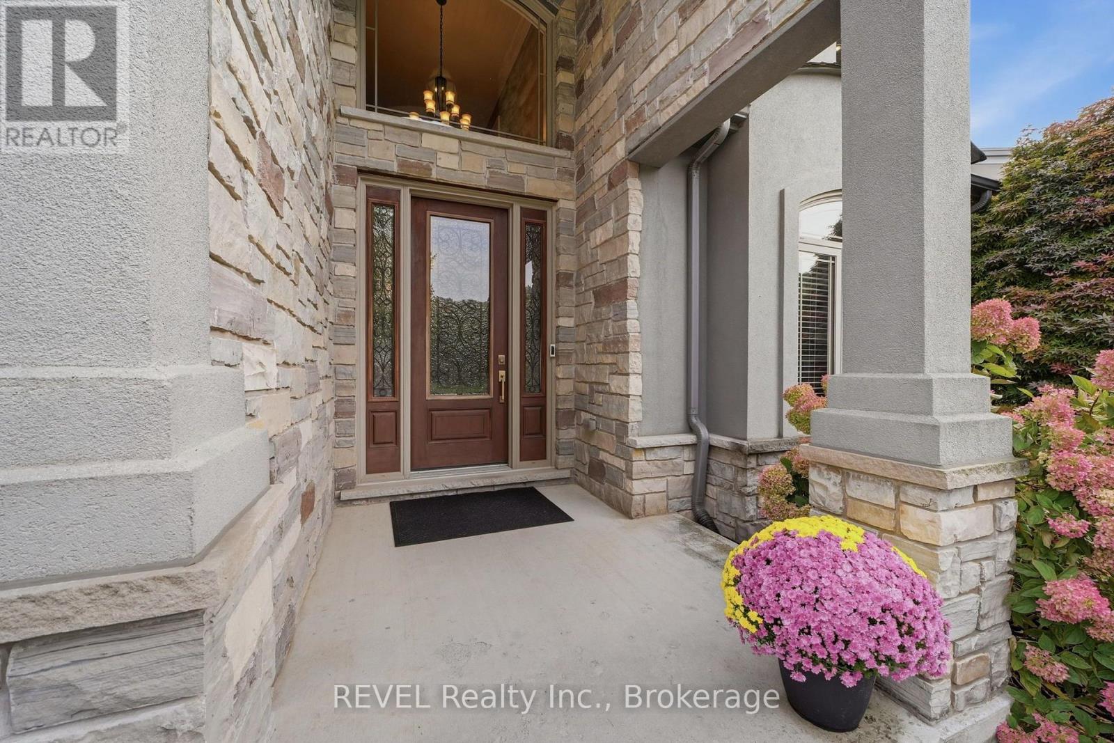 2504 Marinelli Drive, Niagara Falls (Stamford), Ontario L2J 0A1 - Photo 5 - X13873158