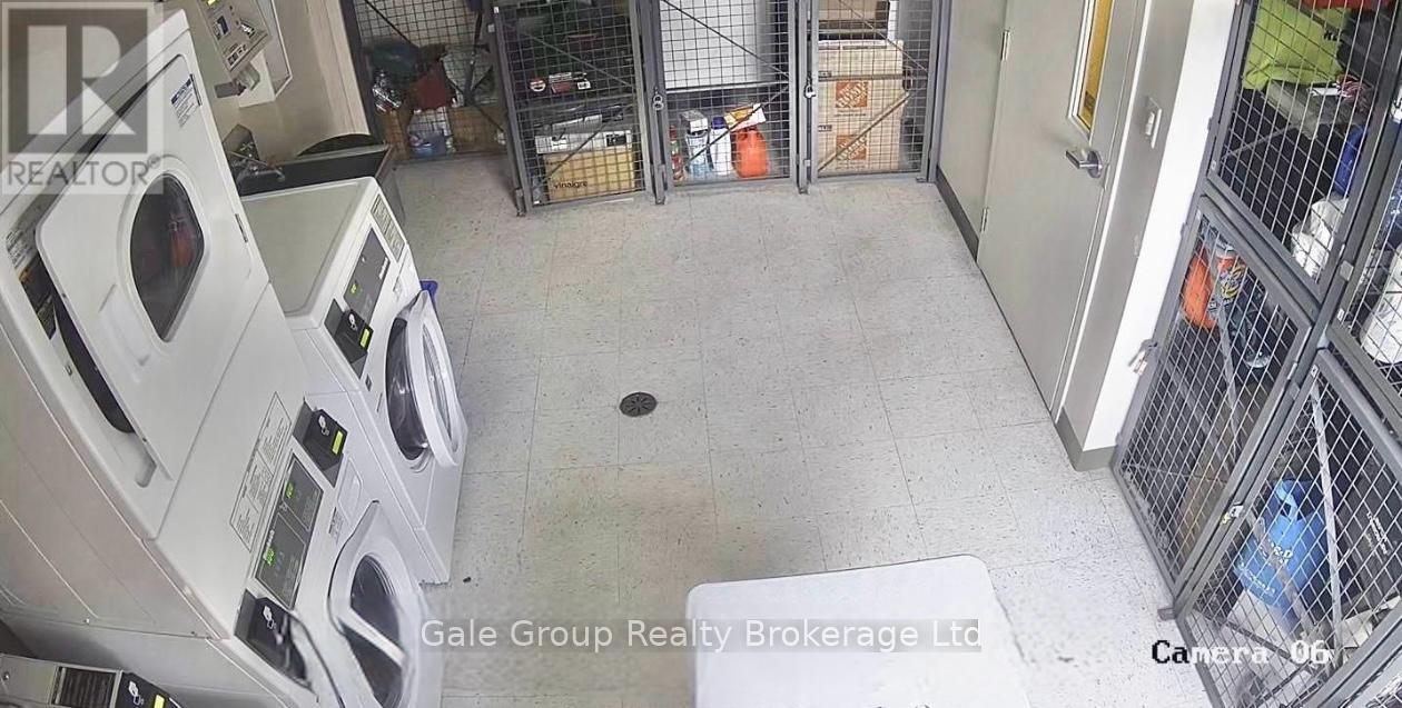 Unit-6 - 25 Paisley Boulevard E, Mississauga, Ontario  L5A 1P3 - Photo 10 - W13873120