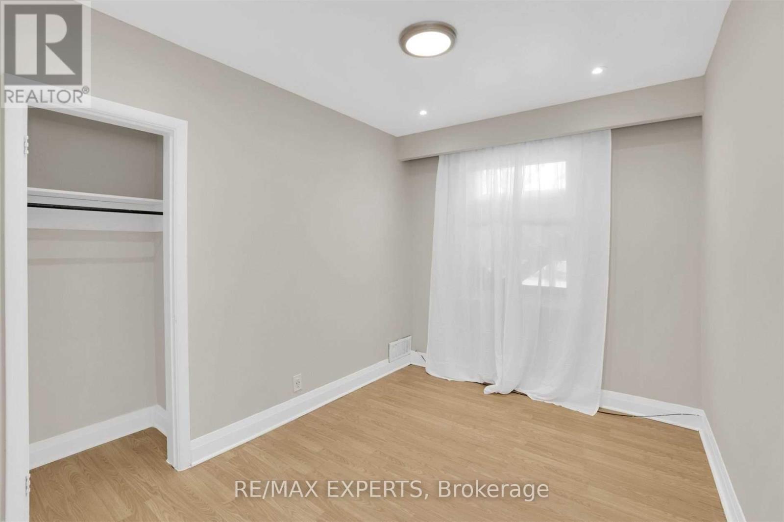 18 Robson Place, Toronto, Ontario  M2R 2Y3 - Photo 15 - C13873112