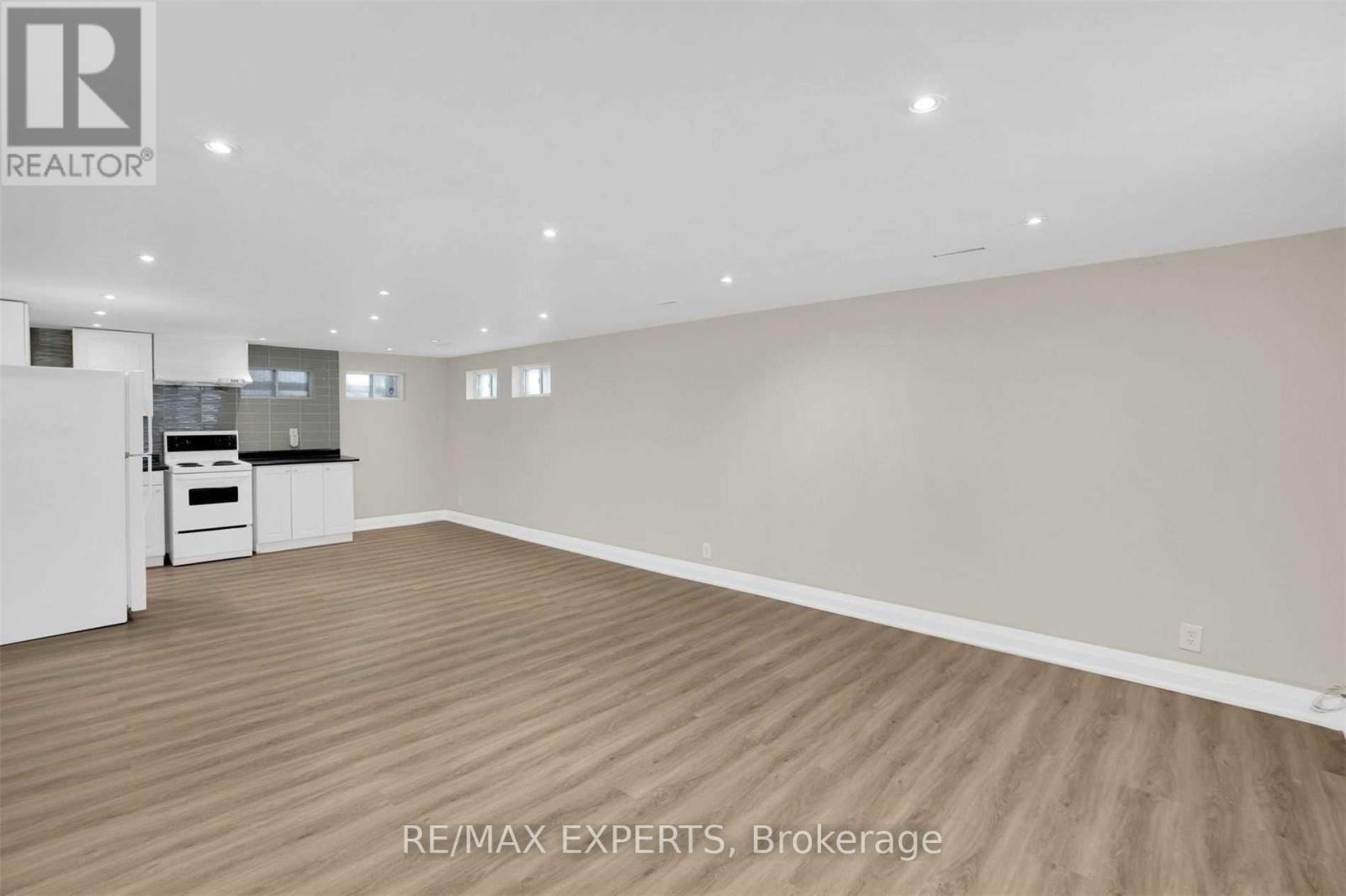18 Robson Place, Toronto, Ontario  M2R 2Y3 - Photo 22 - C13873112