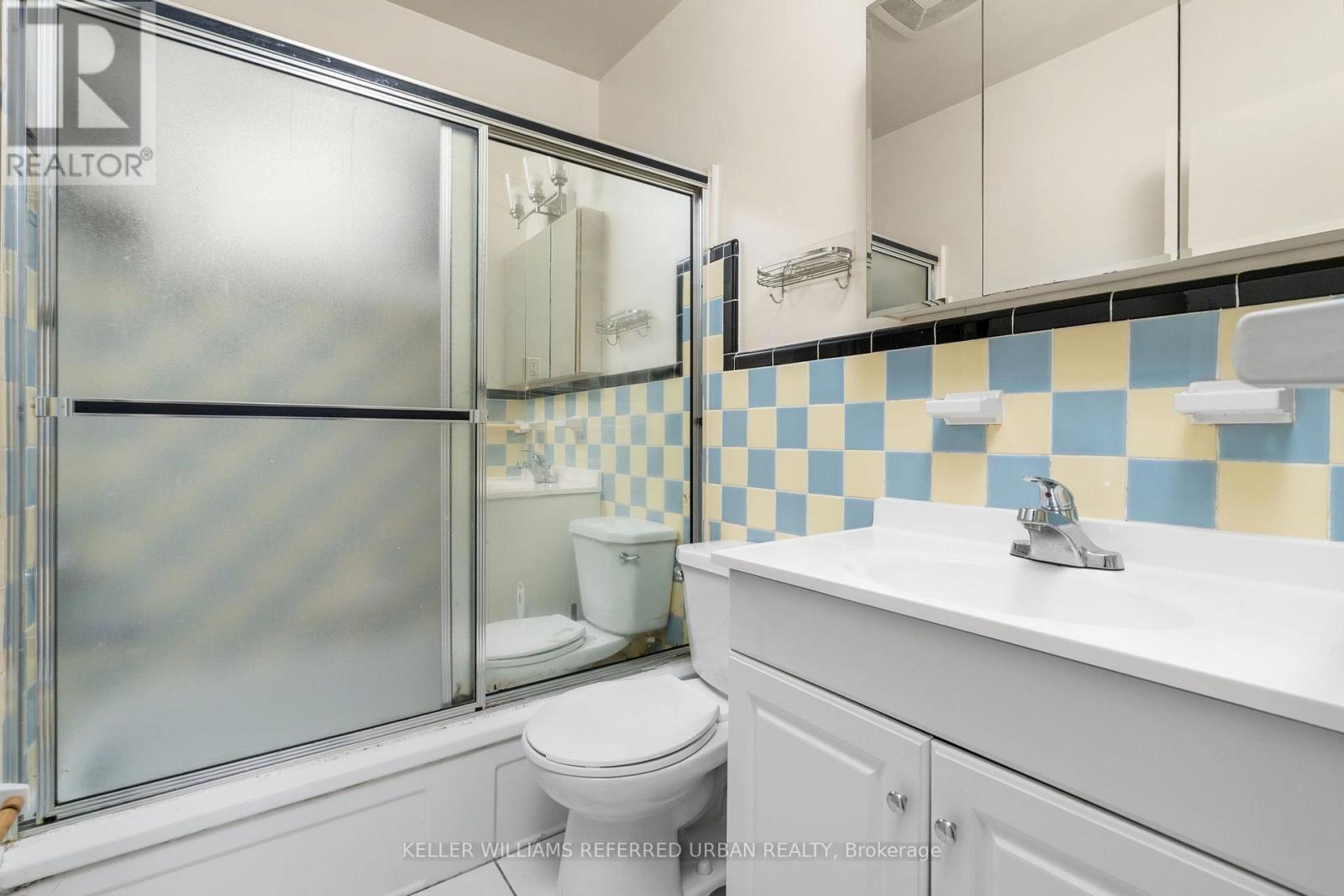 266 Acton Avenue, Toronto (Bathurst Manor), Ontario  M3H 4J3 - Photo 25 - C13873240