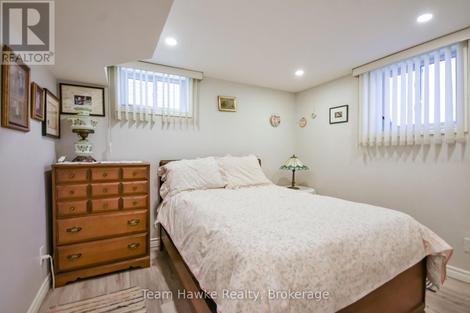 71 Edward Street, Penetanguishene, Ontario  L9M 1J8 - Photo 36 - S13873314