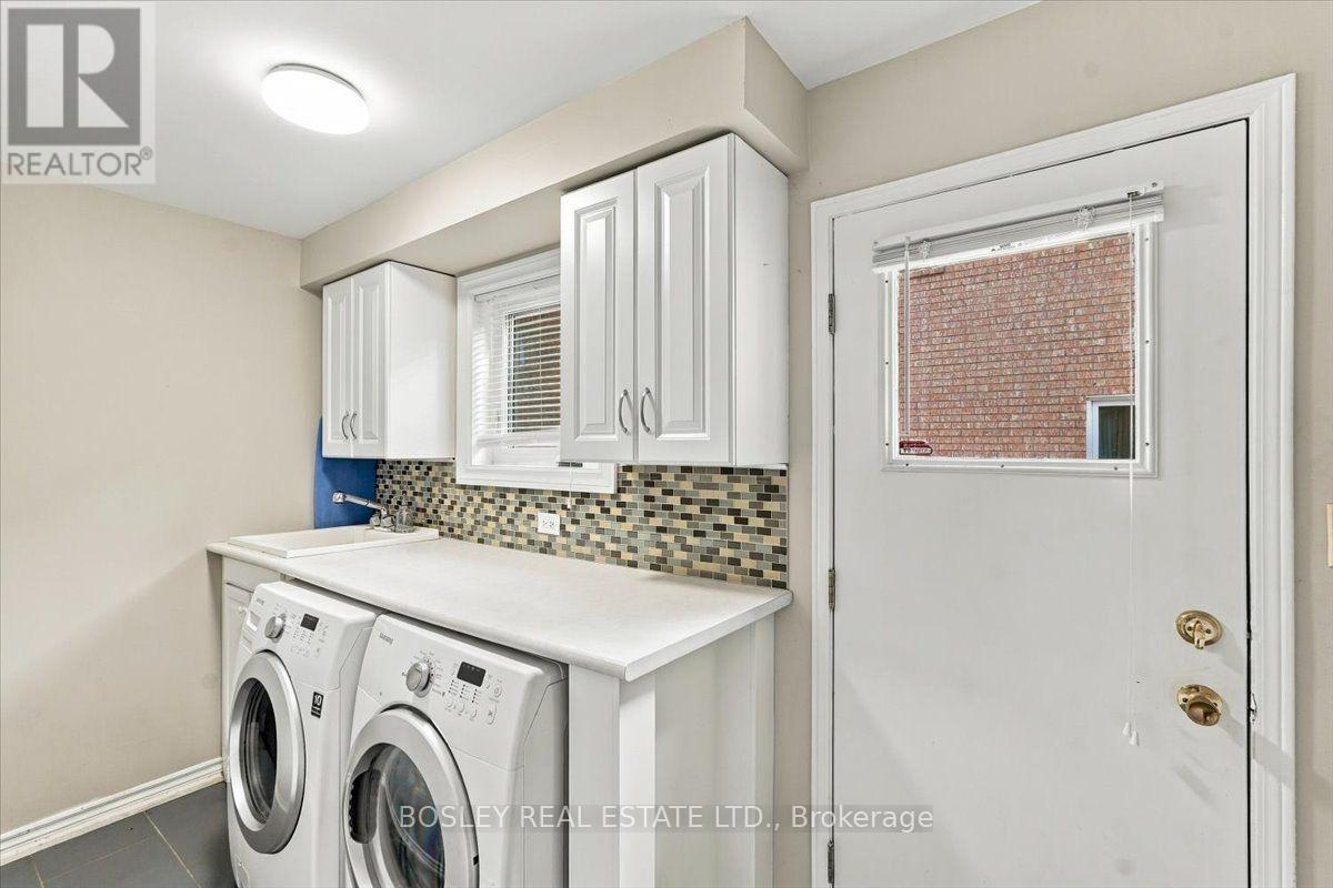 2259 Cottonwood Circle, Pickering, Ontario  L1X 2P9 - Photo 14 - E13873164