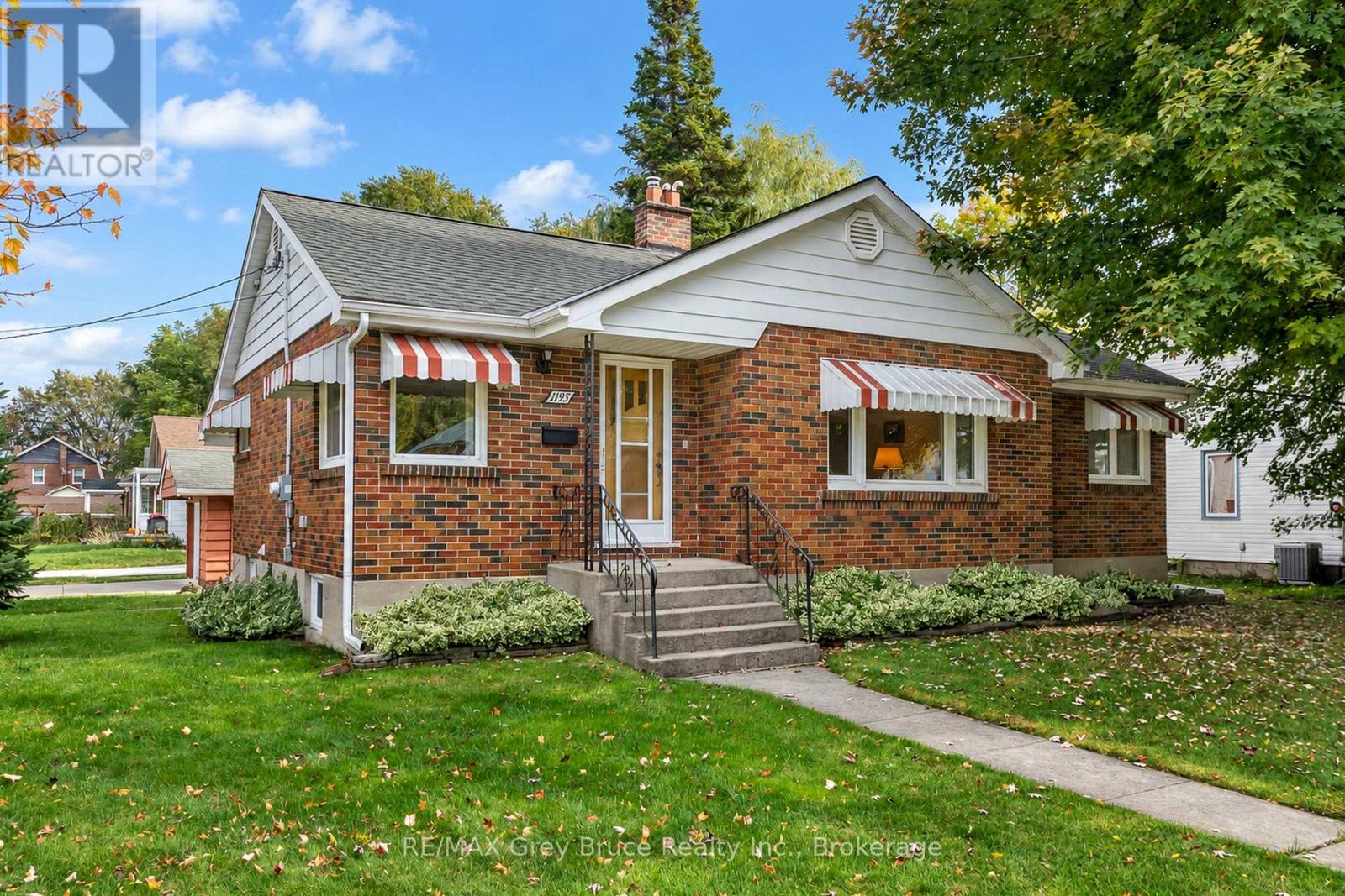 1195 4TH AVENUE W, Owen Sound, Ontario
