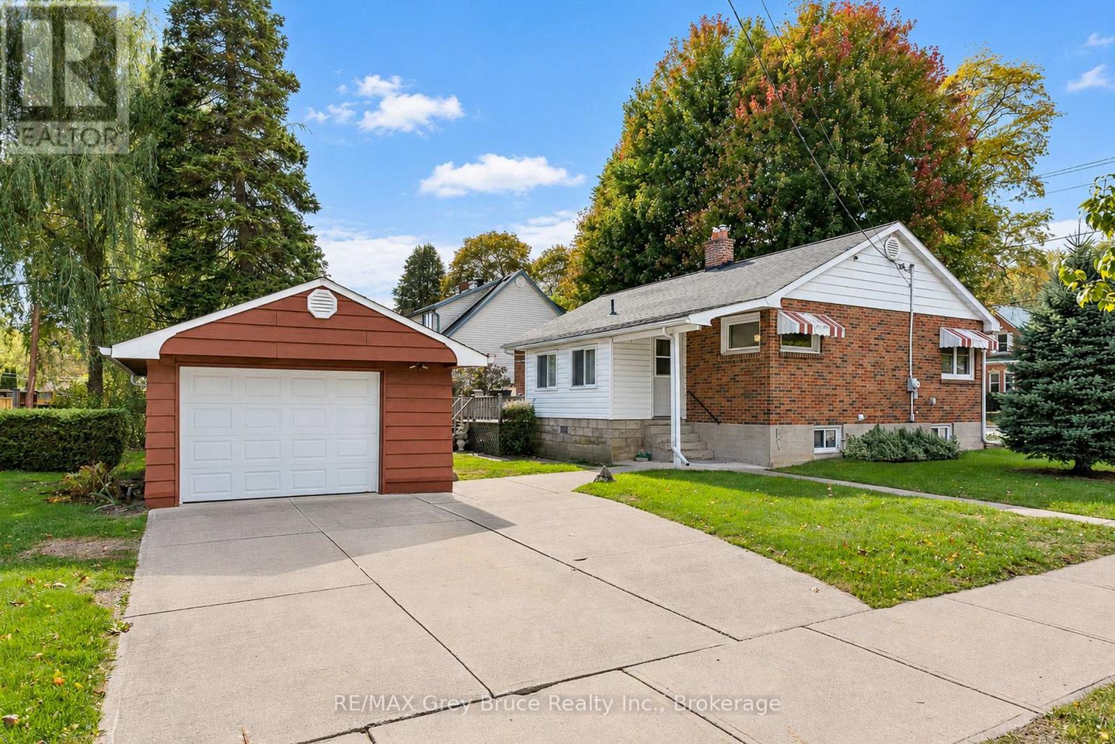 1195 4th Avenue W, Owen Sound, Ontario  N4K 4W3 - Photo 2 - X13873156