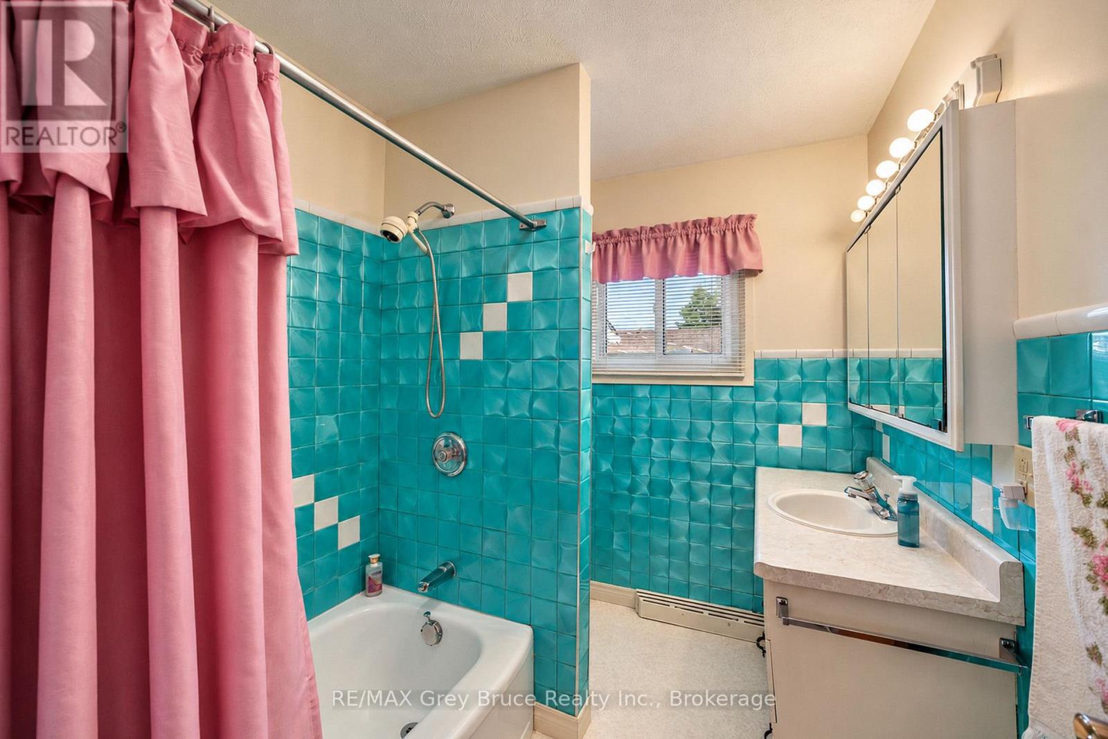 1195 4th Avenue W, Owen Sound, Ontario  N4K 4W3 - Photo 20 - X13873156