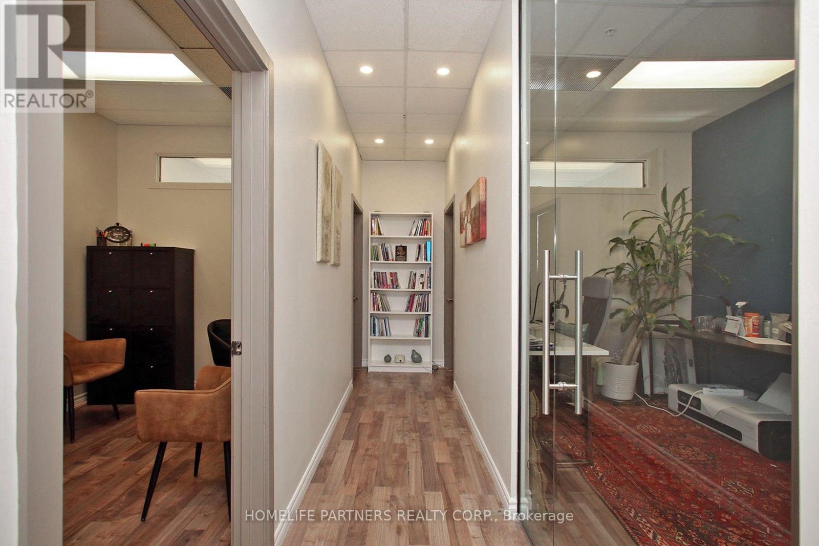 807 - 7191 Yonge Street, Markham, Ontario  L3T 0C4 - Photo 2 - N13873108