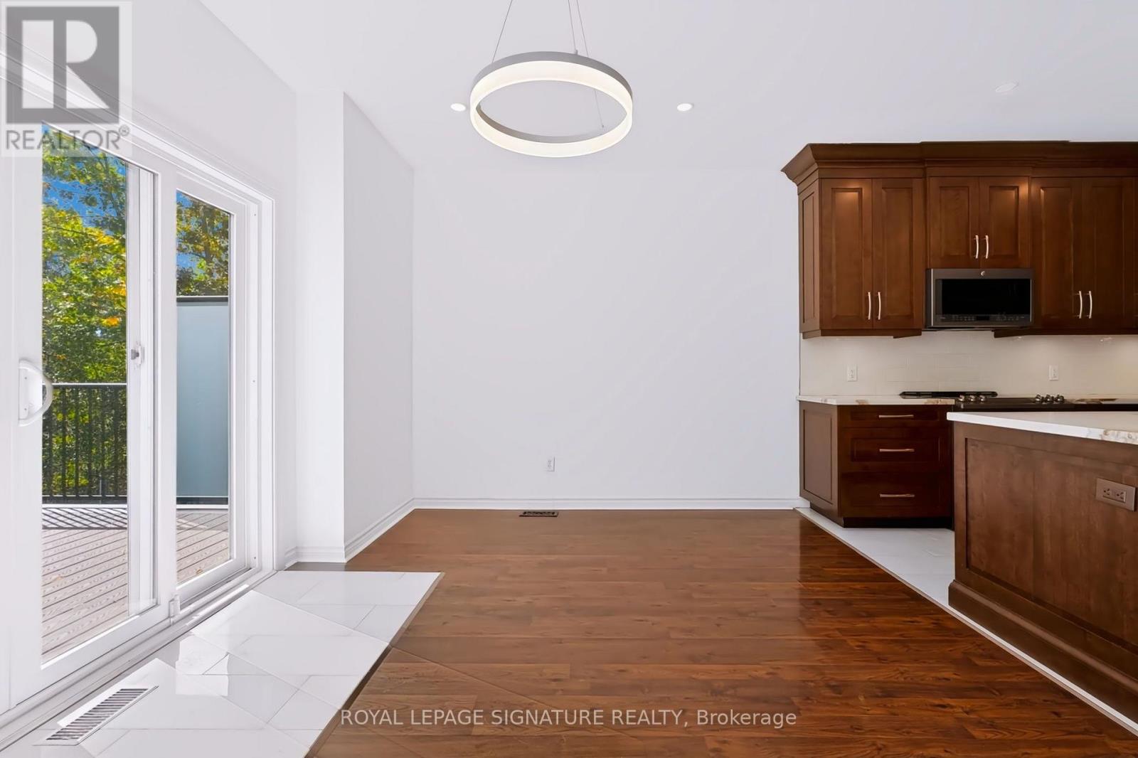 63 Woodroof Crescent, Aurora, Ontario  L4G 7H4 - Photo 21 - N13873224