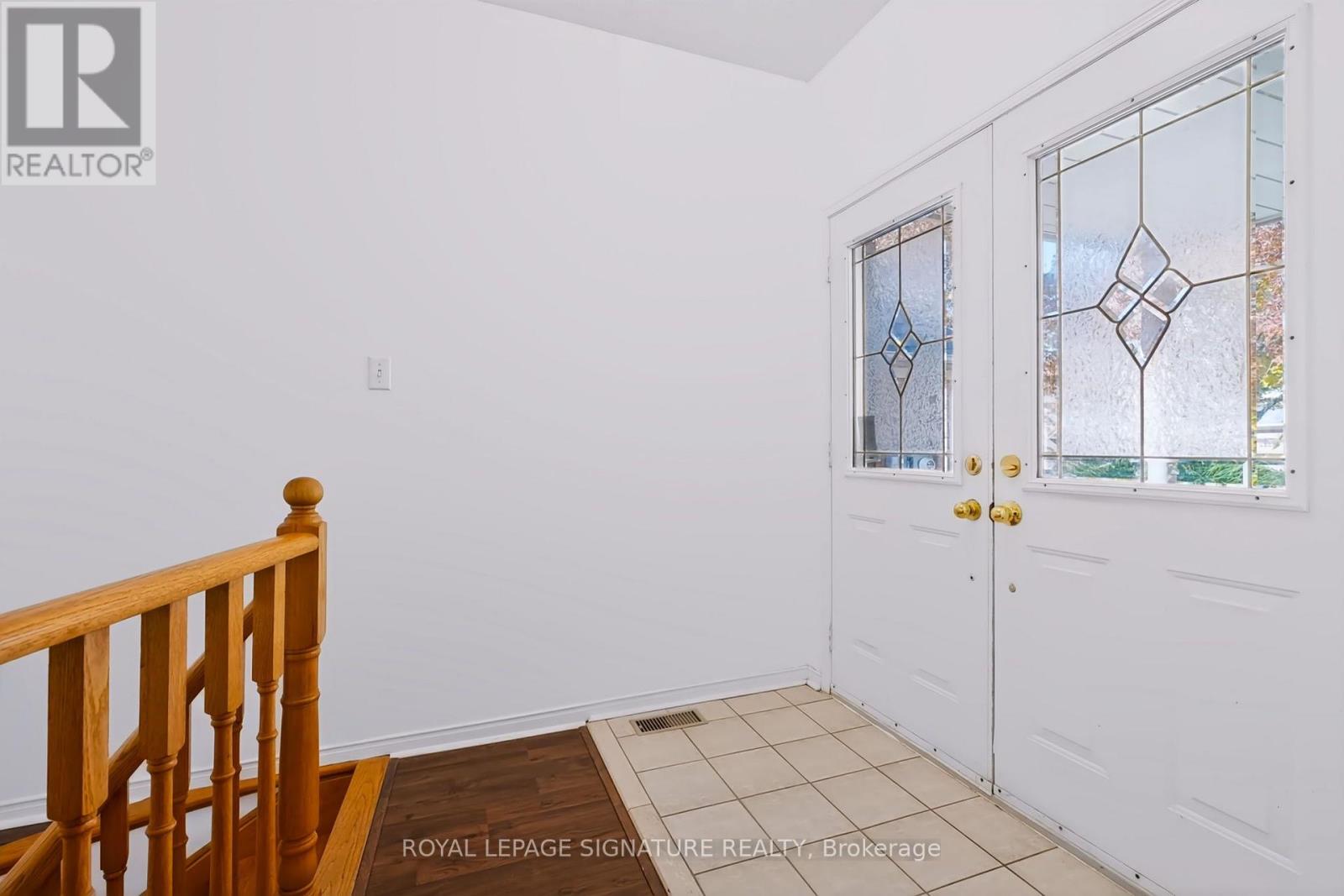 63 Woodroof Crescent, Aurora, Ontario  L4G 7H4 - Photo 6 - N13873224