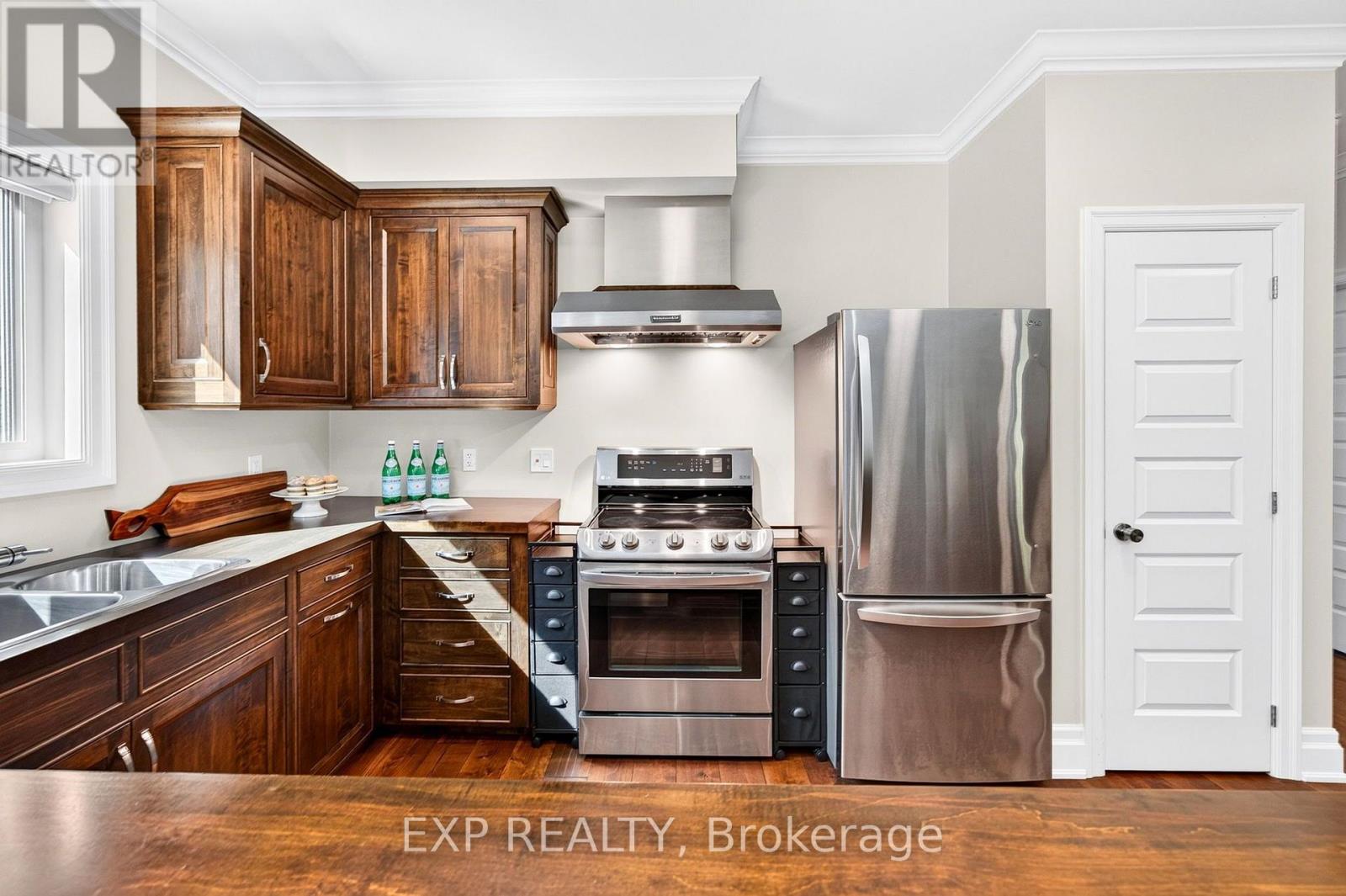 9525 Old Homestead Road, Georgina, Ontario  L0E 1N0 - Photo 22 - N13873258