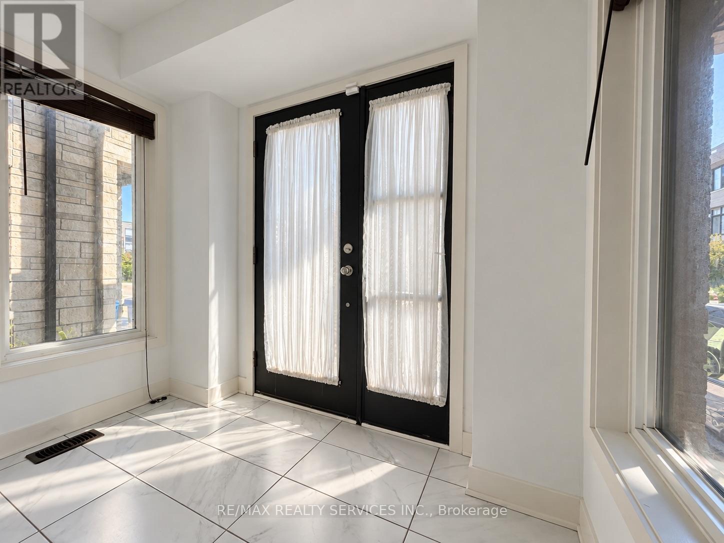 58 Pageant Avenue, Vaughan, Ontario  L4H 4R3 - Photo 2 - N13873322