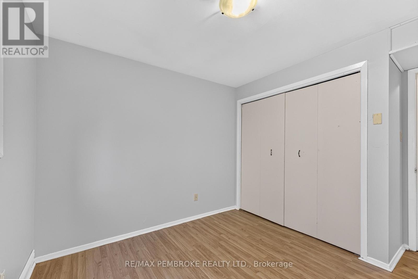 14 Roy Street, Petawawa, Ontario  K8H 3A6 - Photo 35 - X13870466