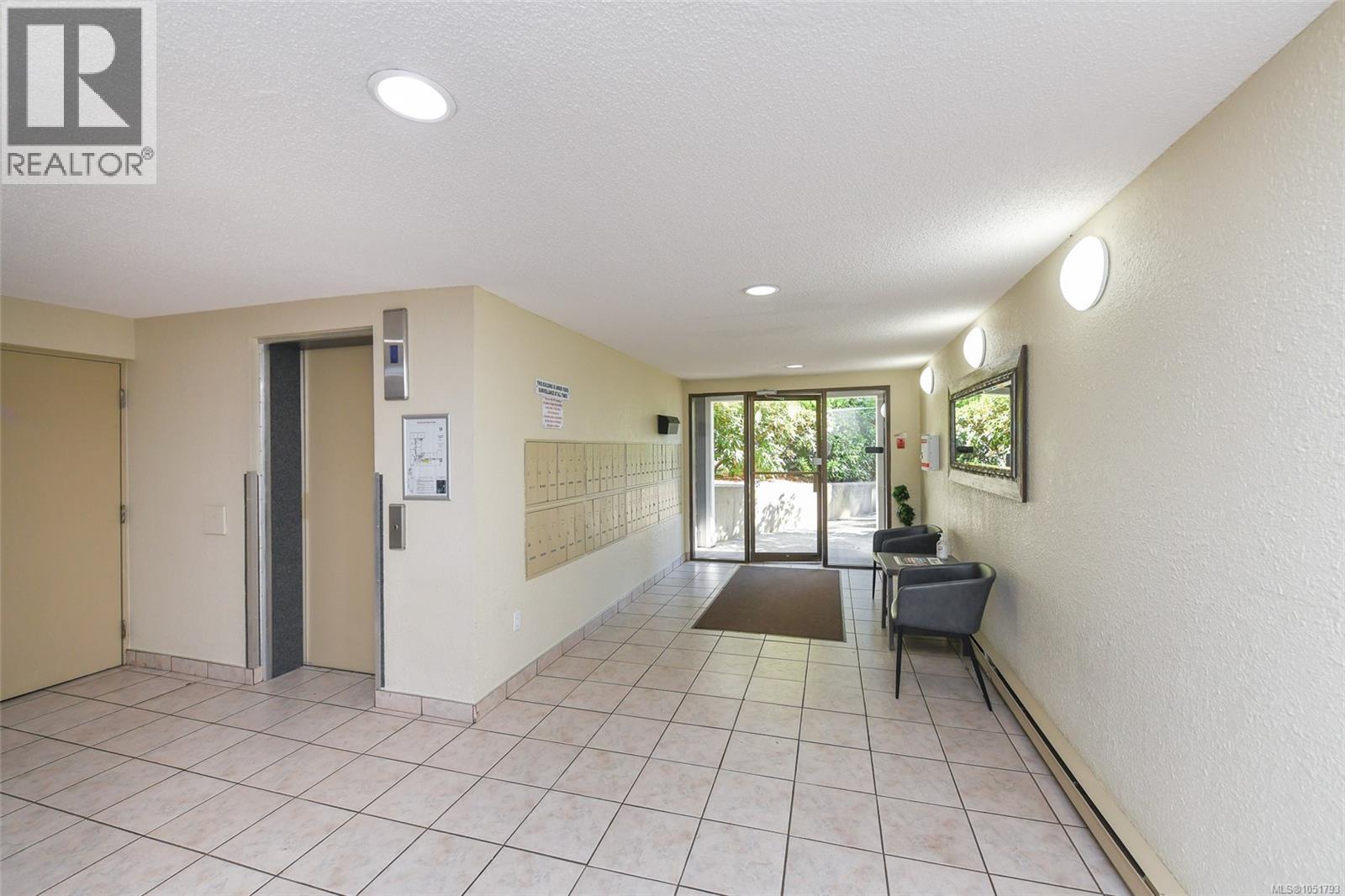107 175 Centennial Dr