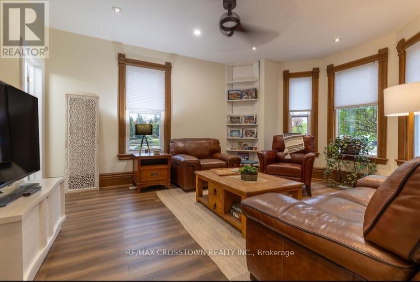 49 Park Street, Barrie, Ontario  L4N 1H7 - Photo 17 - S13872204