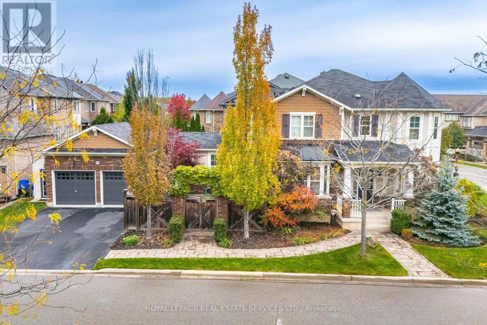 444 COOMBS COURT, Milton, Ontario