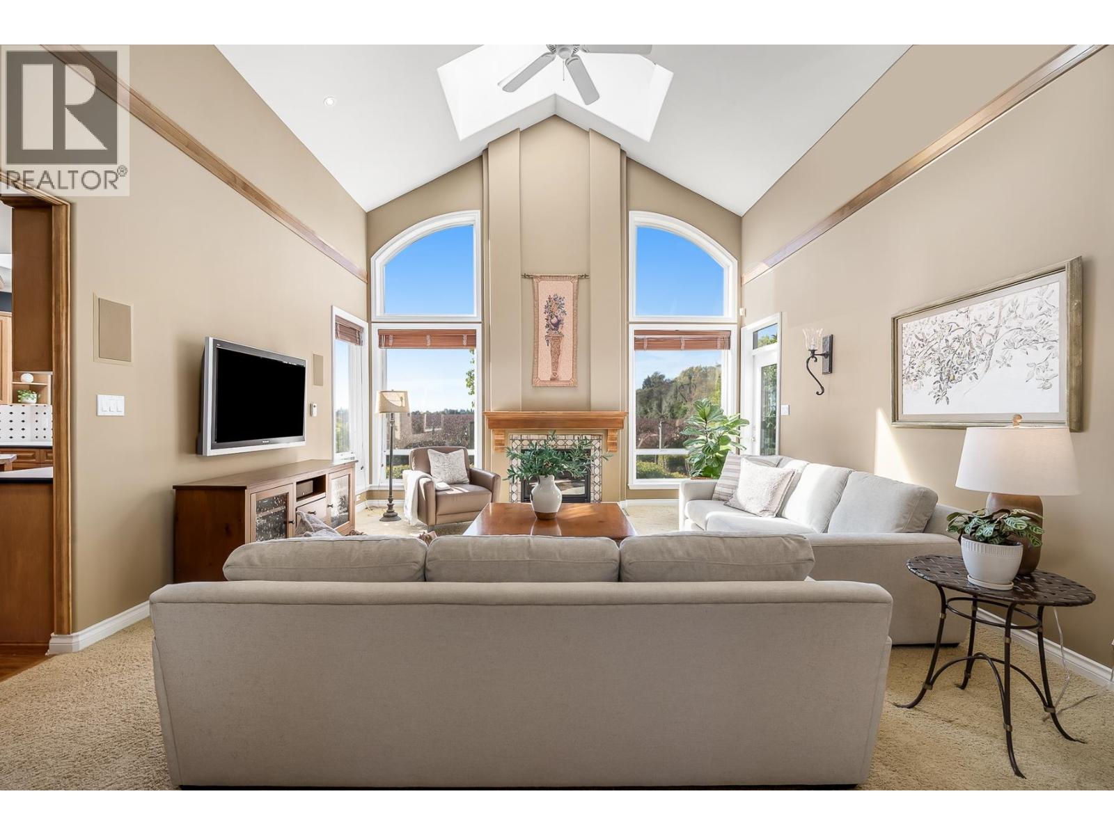 6328 SUNRISE LANE
