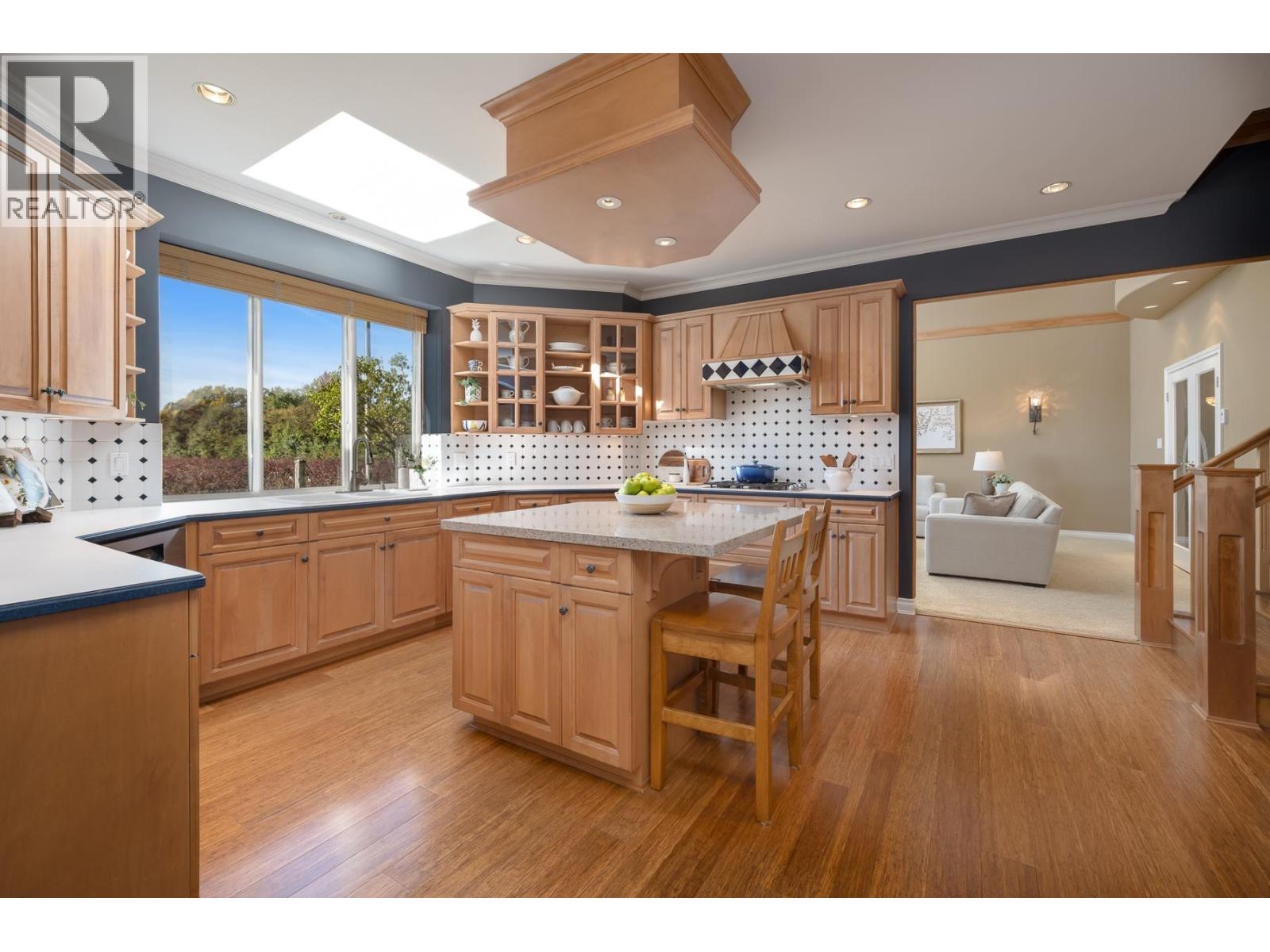 6328 SUNRISE LANE