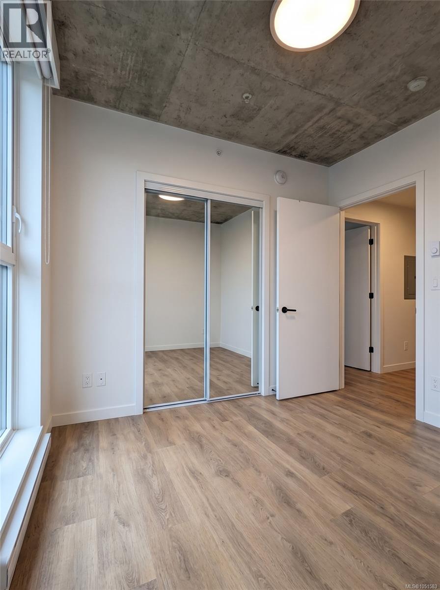 409 1097 View St