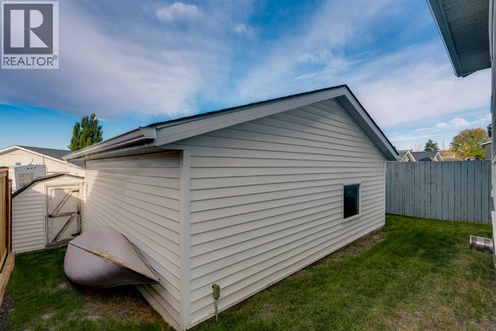 15 Rivercrest Way SE