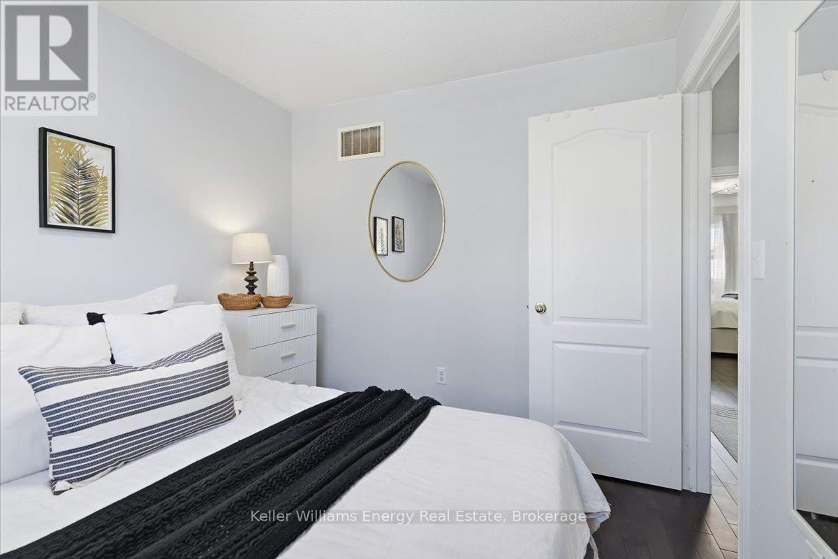 2464 Earl Grey Avenue, Pickering, Ontario  L1X 0B9 - Photo 20 - E13873446