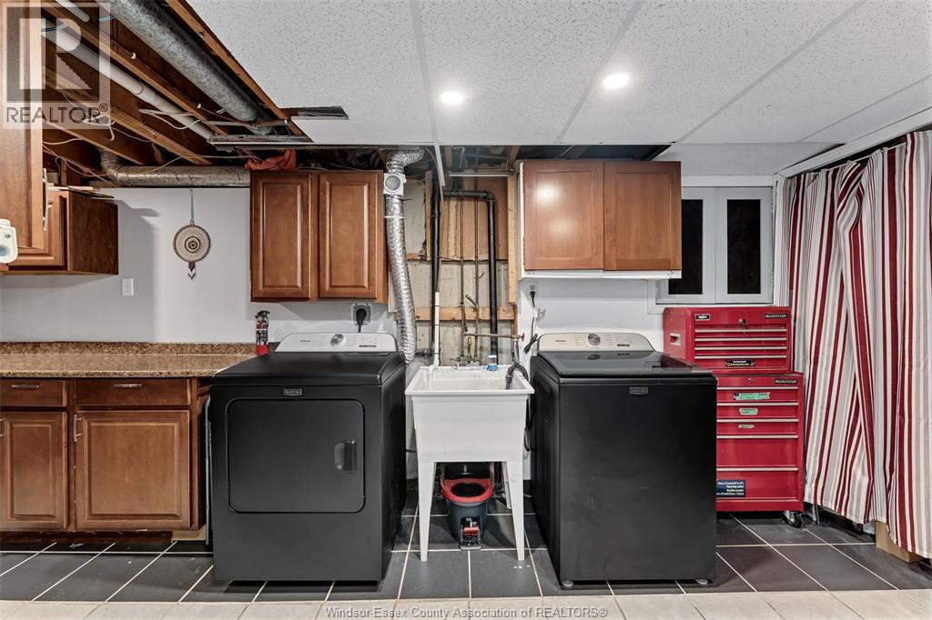 3090 Fairlane Crescent, Windsor, Ontario  N8W 4Y6 - Photo 24 - 26024165