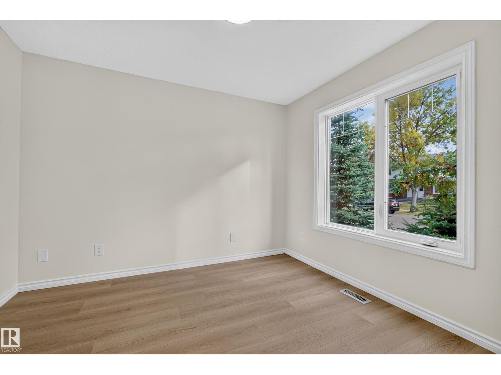 10216 150 ST NW NW