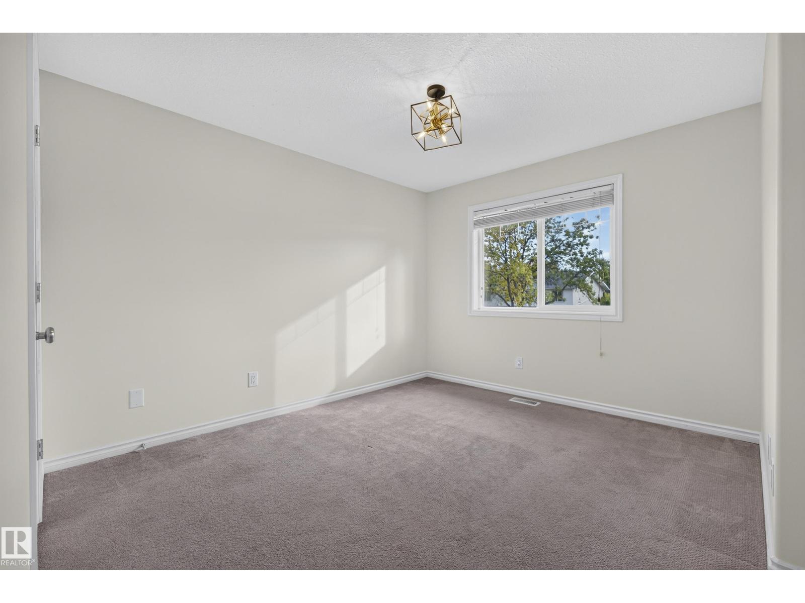 10216 150 ST NW NW