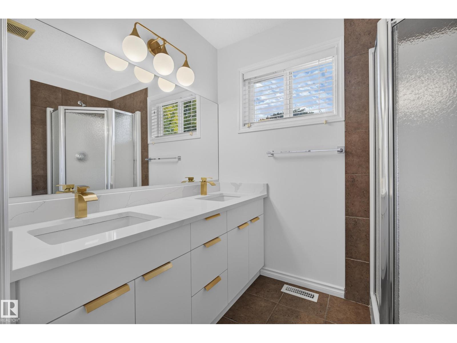 10216 150 ST NW NW