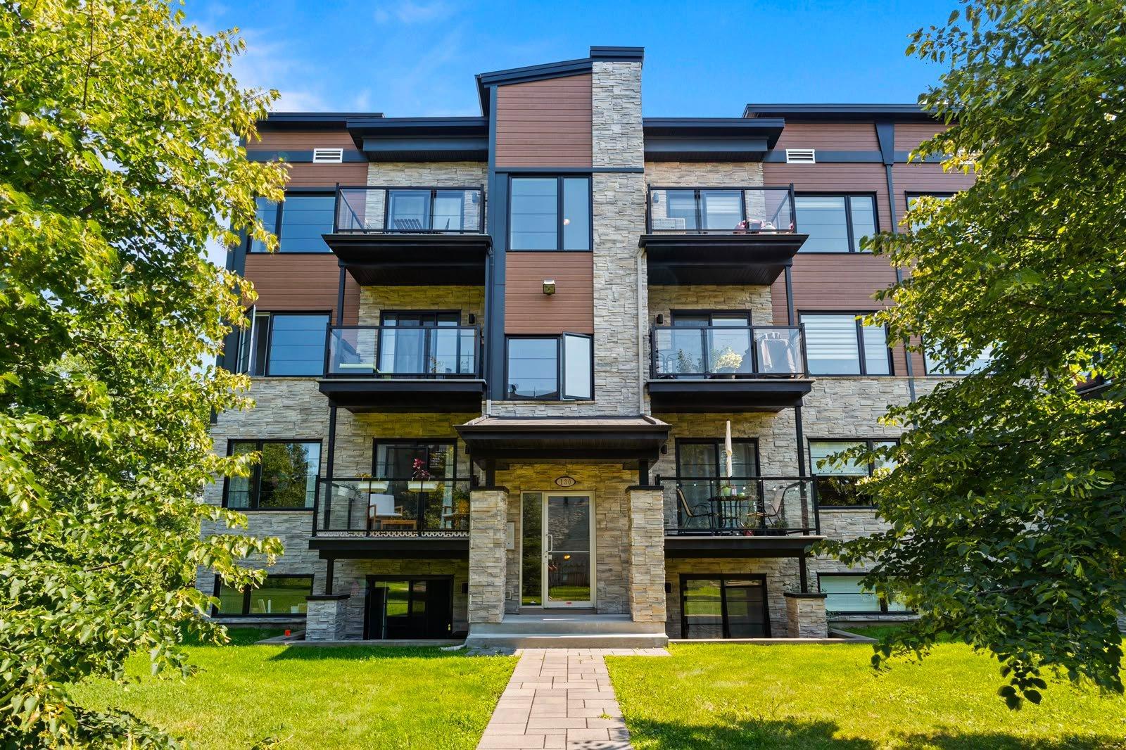 130 Rue des Aubépines|#201 Vaudreuil-Dorion Quebec Canada J7V0M9 3