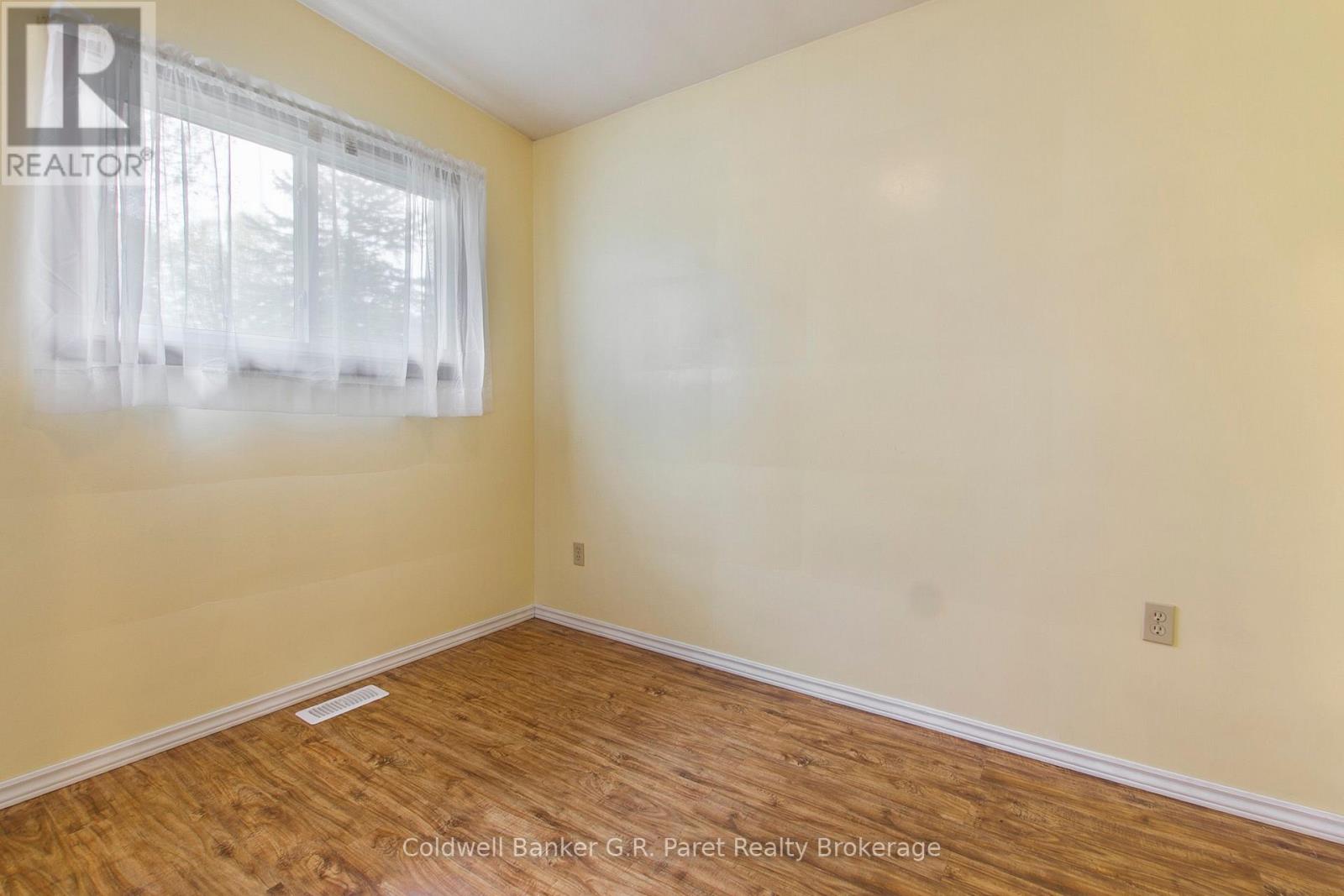 105 Queen Street, Tillsonburg, Ontario  N4G 3H4 - Photo 10 - X13873340