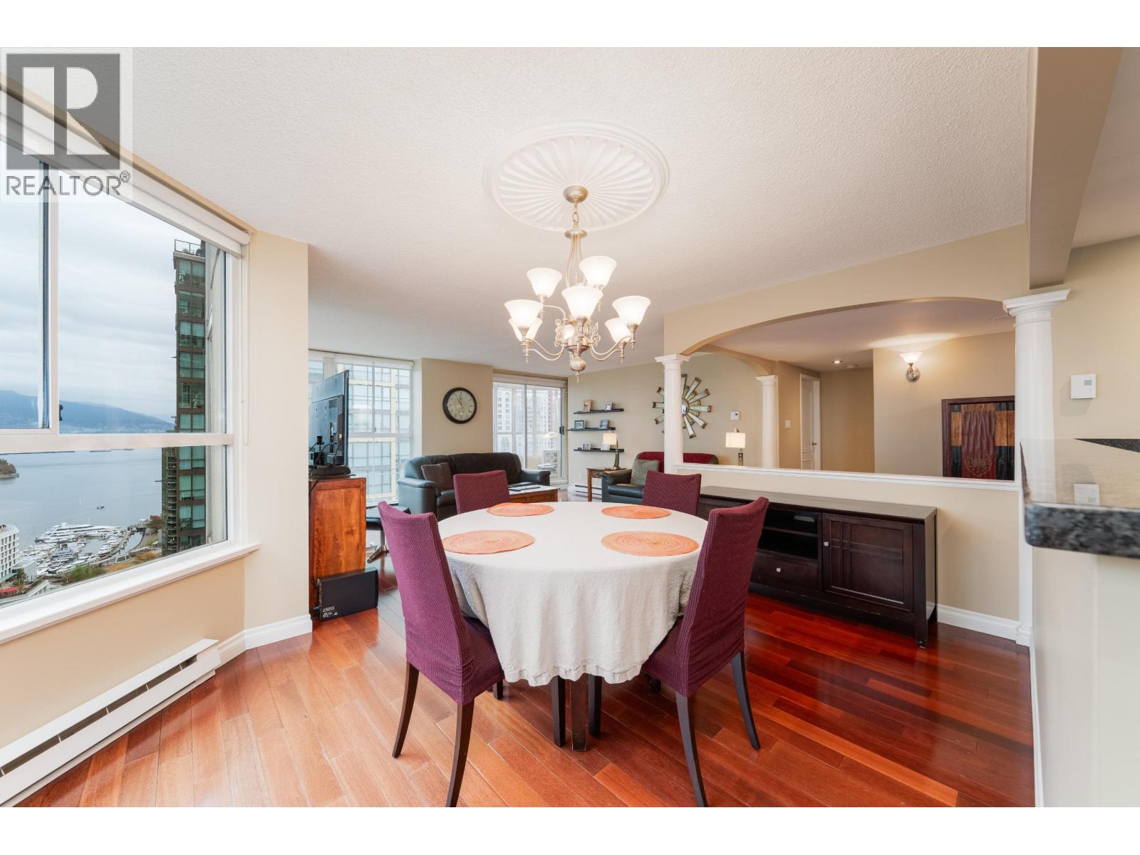 1801 717 JERVIS STREET