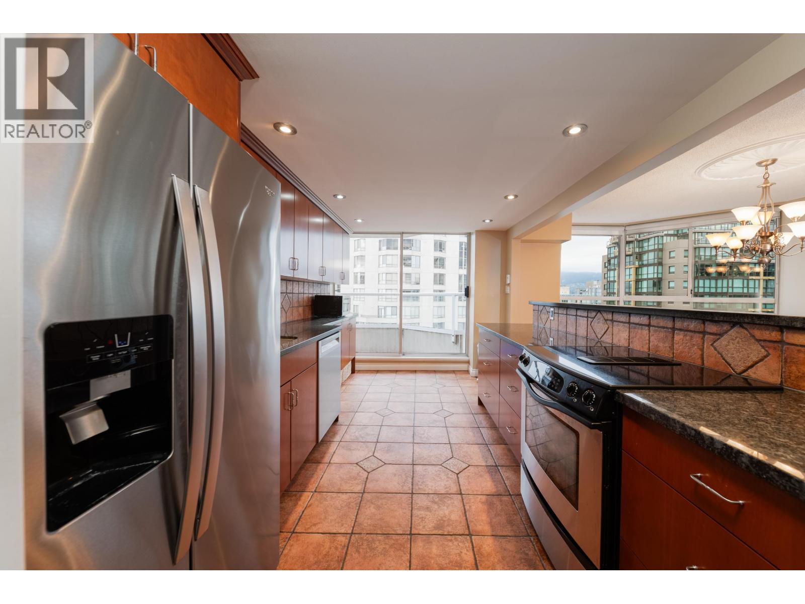 1801 717 JERVIS STREET