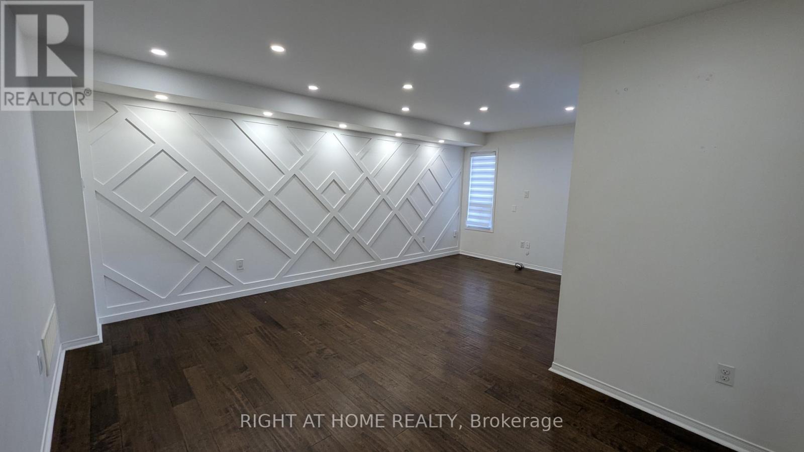 Main & Upper - 5 Faris Street, Bradford West Gwillimbury (Bradford), Ontario  L3Z 0C6 - Photo 8 - N13873348