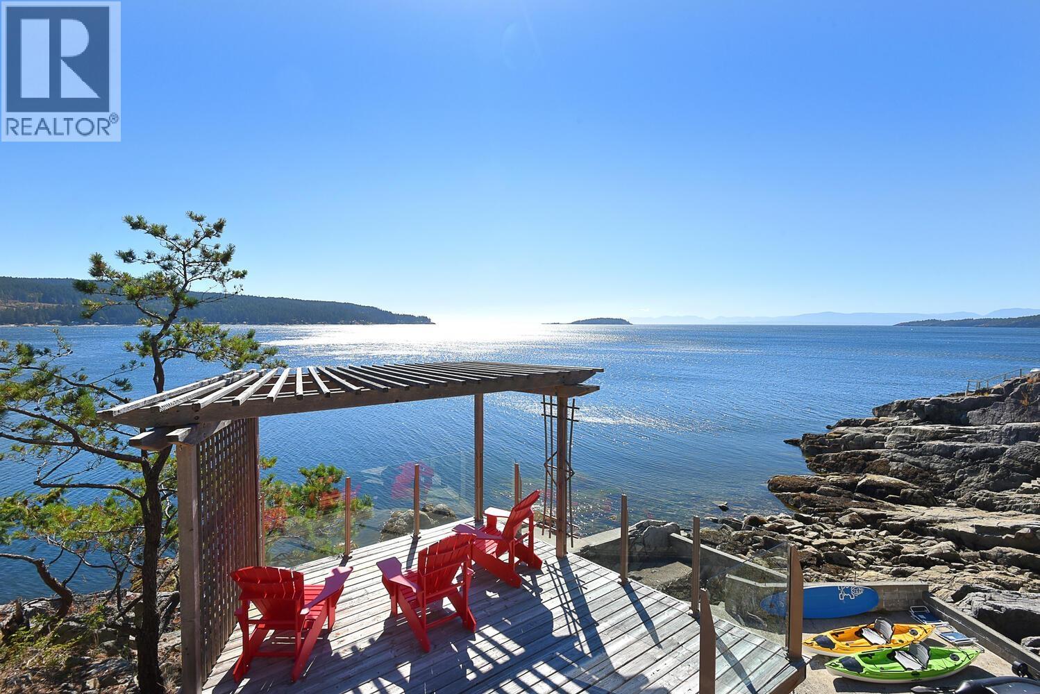 5350 Susan Way, Halfmoon Bay, British Columbia  V7Z 1B5 - Photo 5 - R3173422