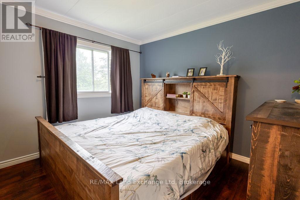 463 Wolsley Street, Huron-Kinloss, Ontario N0G 2H0 - Photo 14 - X13873398