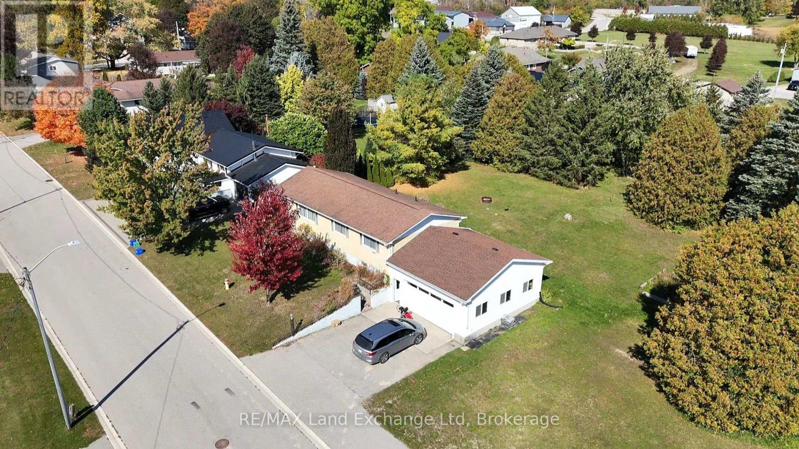 463 Wolsley Street, Huron-Kinloss, Ontario N0G 2H0 - Photo 44 - X13873398
