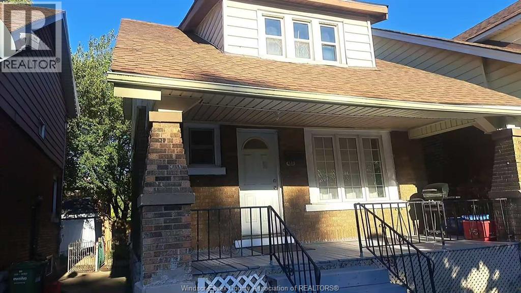 438 Rankin, Windsor, Ontario  N9B 2R7 - Photo 1 - 26024758