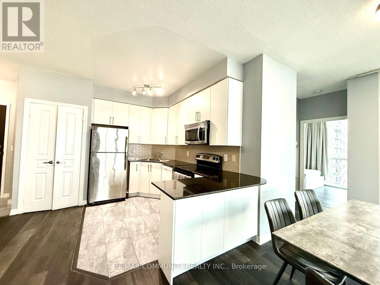 2707 - 225 Webb Drive, Mississauga, Ontario  L5B 4P2 - Photo 3 - W13873394