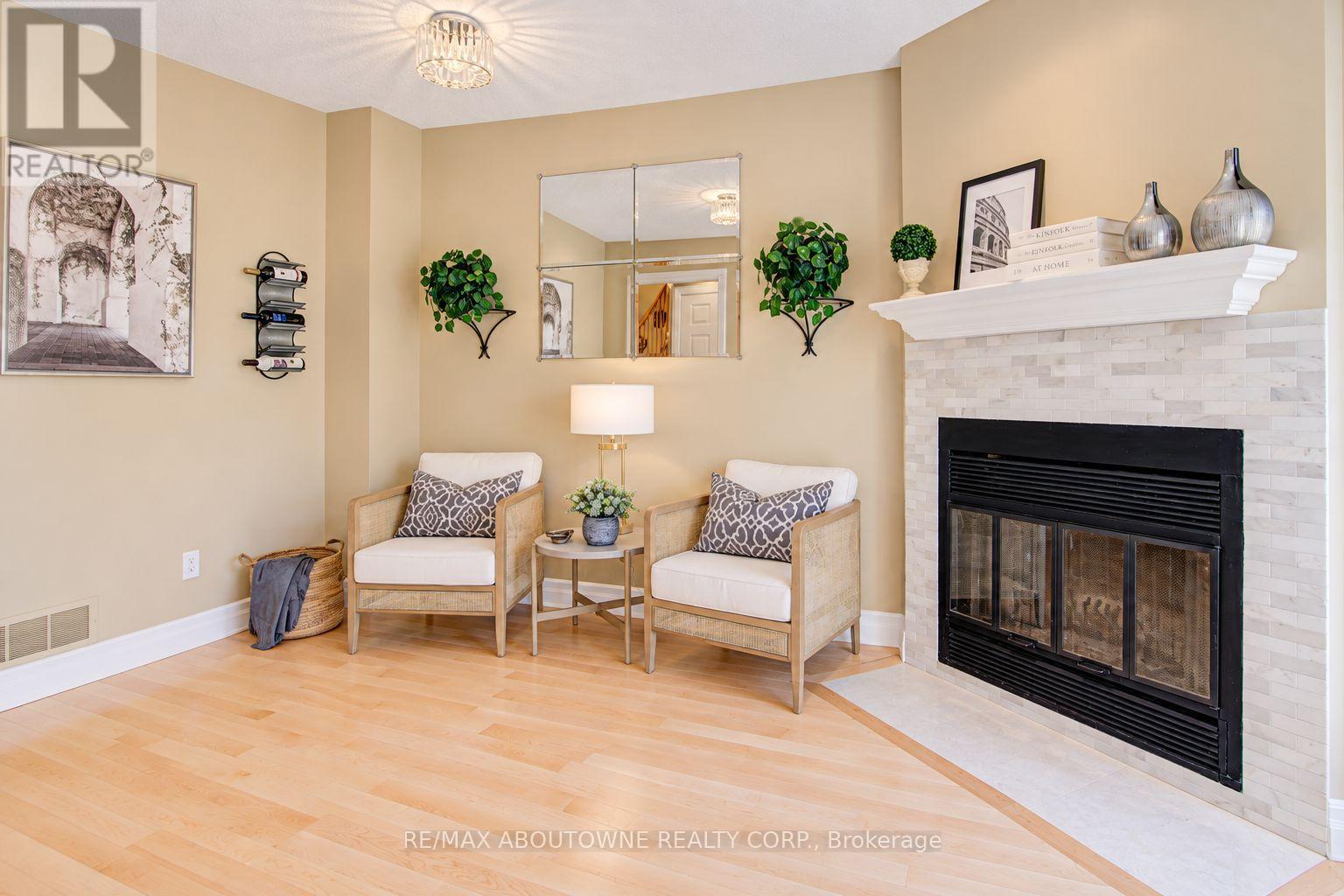 3668 Colonial Drive, Mississauga, Ontario  L5L 4N7 - Photo 11 - W13873418