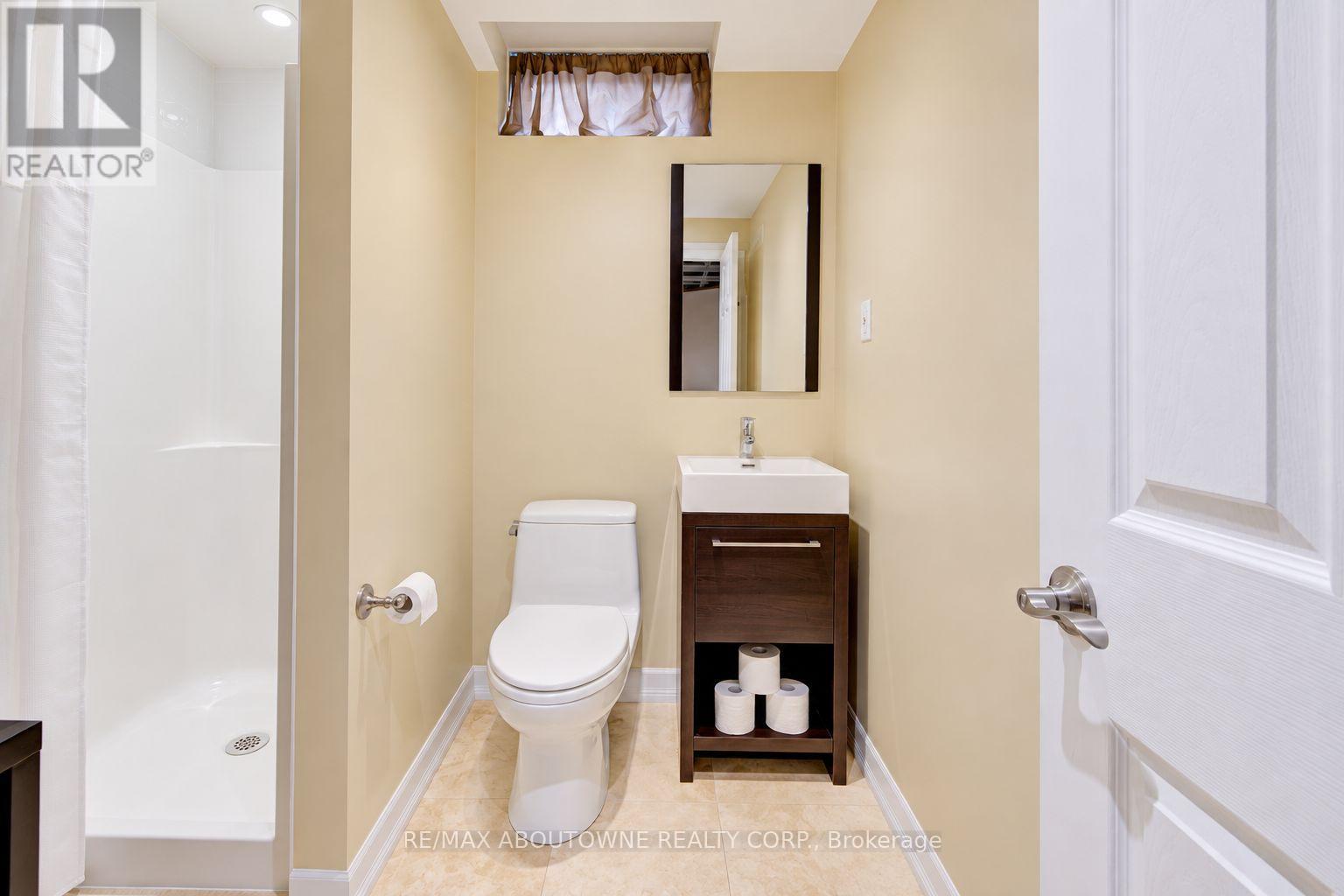 3668 Colonial Drive, Mississauga, Ontario  L5L 4N7 - Photo 34 - W13873418