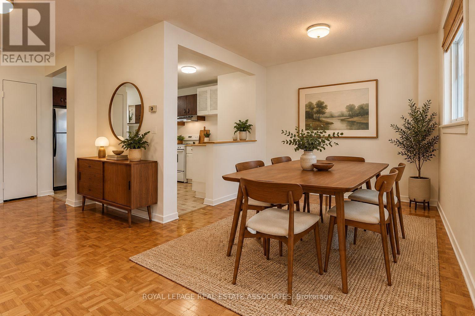 215 Mississauga Valley Boulevard, Mississauga, Ontario L5A 1Y7 - Photo 16 - W13871468