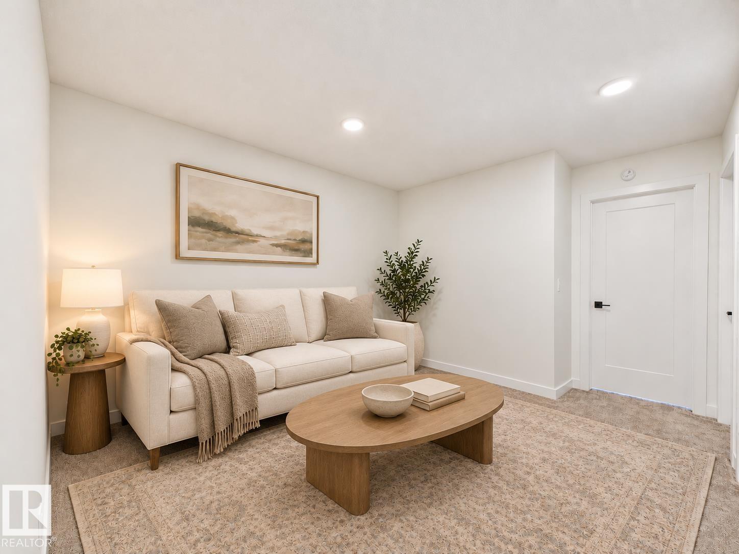 120 CALEDON CR