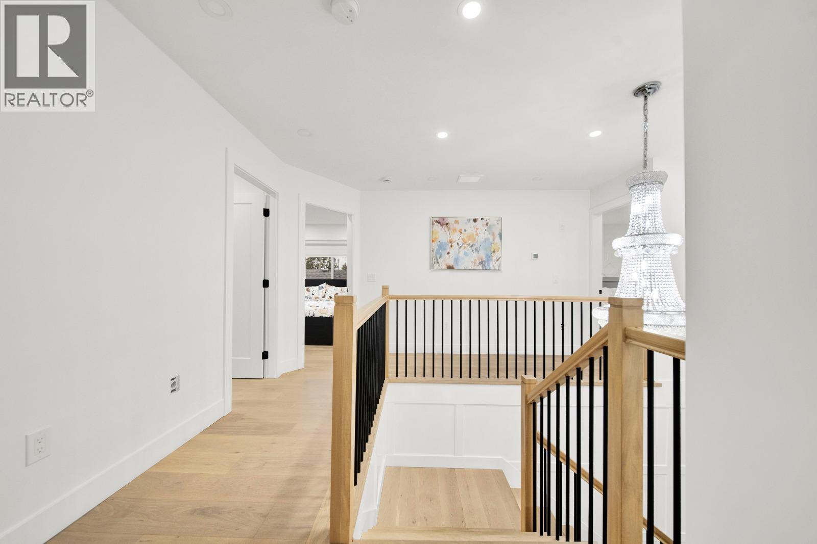 264 Hume Street, New Westminster, British Columbia  V3M 5N5 - Photo 2 - R3173211