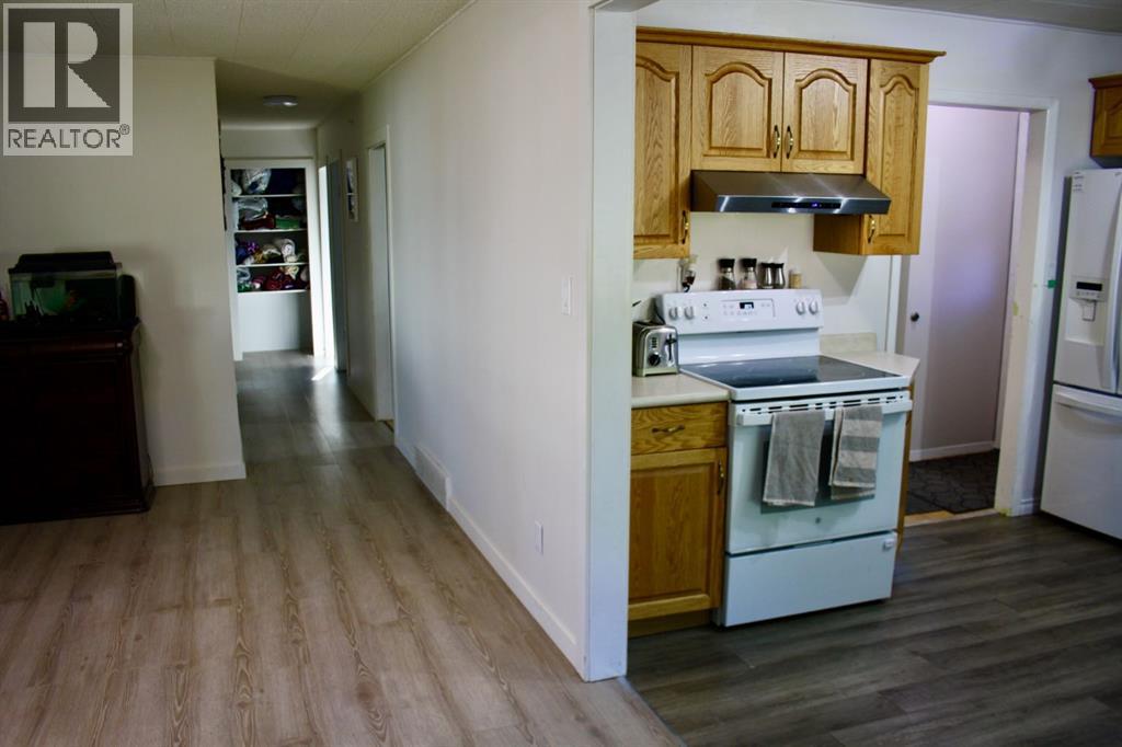 20 2nd Street E, Neilburg, Saskatchewan  S0M 2C0 - Photo 12 - A2350712