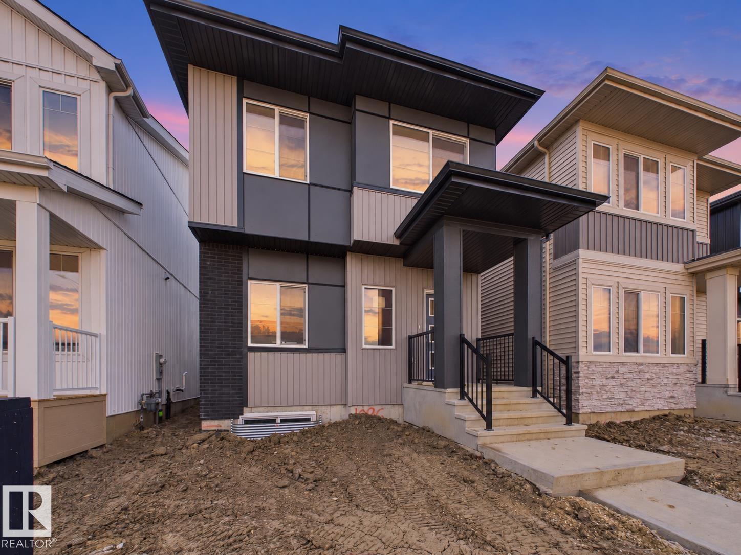 1096 MCLEOD AV